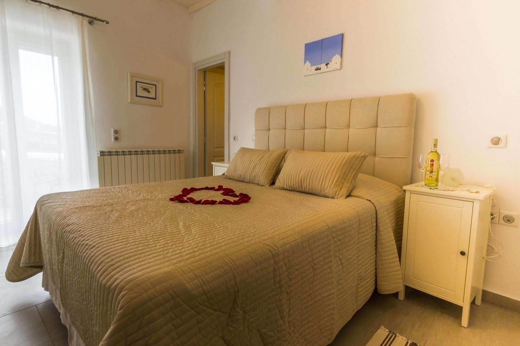 Lavish Suites Agios Ioannis Diakoftis Exteriér fotografie